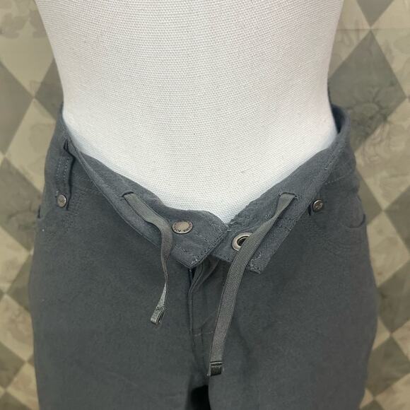 Kuhl Trekr Charcoal Gray Quick Dry Performance Shorts - Picture 6 of 10